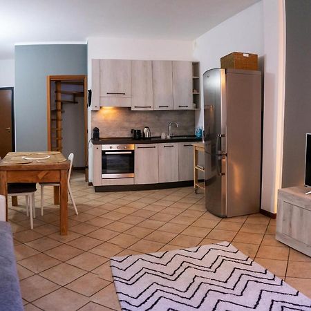 Appartement La Casa Di Ale à Lecco Extérieur photo